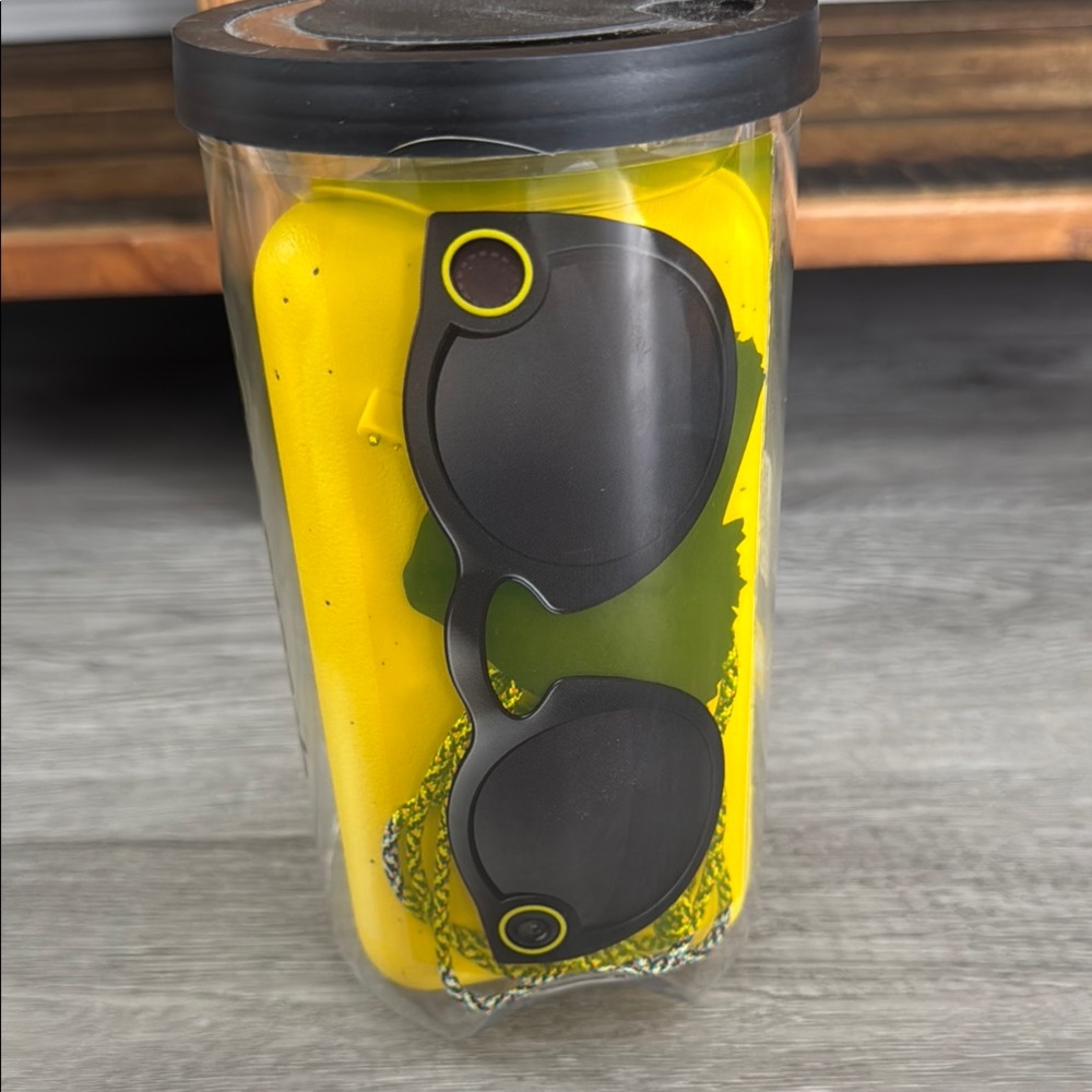 Snapchat Spectacles - camera glasses - Black and Yellow Simulated Camera Glasses